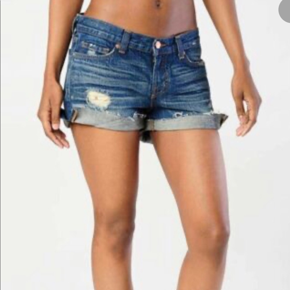 AMERICAN EAGLE DISTRESSED SHORTS SUPER STRETCH SIZE 00